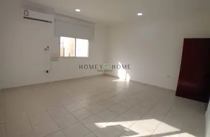 Apartment - Studio - 1 Bathroom for rent in Al Dafna - Al Dafna - Doha