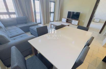 Apartment - 1 Bedroom - 2 Bathrooms for rent in Waterfront Townhouses - Qanat Quartier - The Pearl Island - Doha Apartment - 1 Bedroom - 2 Bathrooms for rent in Waterfront Townhouses - Qanat Quartier - The Pearl Island - Doha