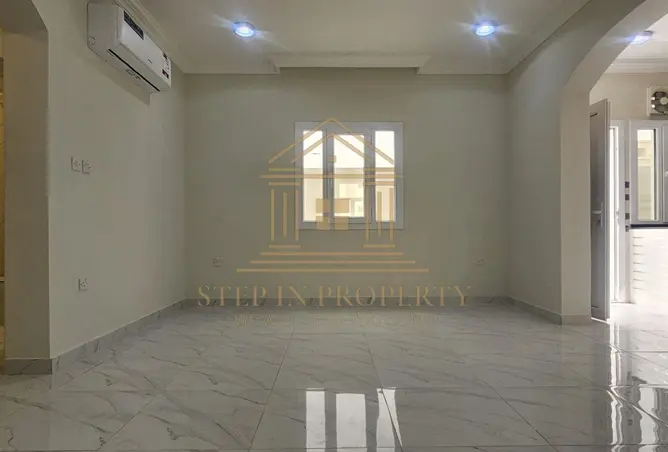 54245122 - Property Image 3