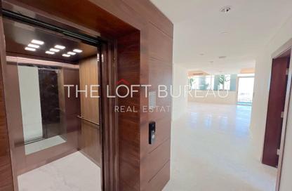 Duplex - 4 Bedrooms - 6 Bathrooms for sale in Crystal Residence - Gewan Island - The Pearl Island - Doha