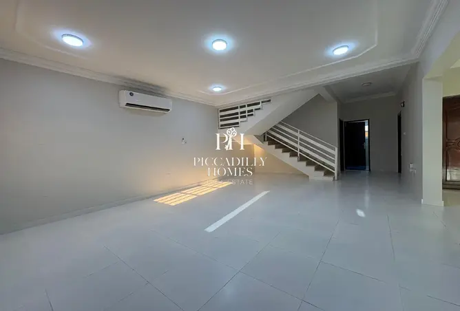62467520 - Property Image 3