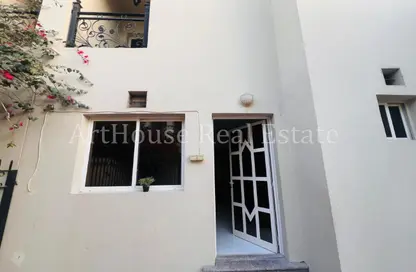 Villa - 4 Bedrooms - 5 Bathrooms for rent in Souk Al gharaffa - Al Gharrafa - Doha