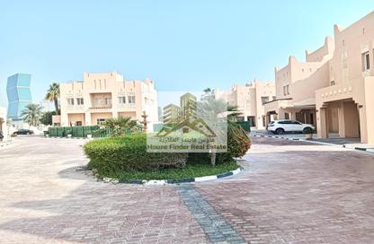 مجمع سكني - 4 غرف نوم - 5 حمامات للايجار في البوابة الجنوبية - بحيرة وست لاجون - الدوحة