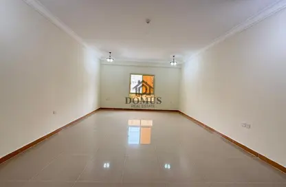 شقة - 3 غرف نوم - 3 حمامات للايجار في شارع ثابت بن زايد - المنصورة - الدوحة