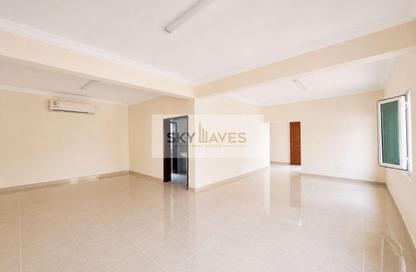Villa - 3 Bedrooms - 3 Bathrooms for rent in Al Gharrafa - Al Gharrafa - Doha