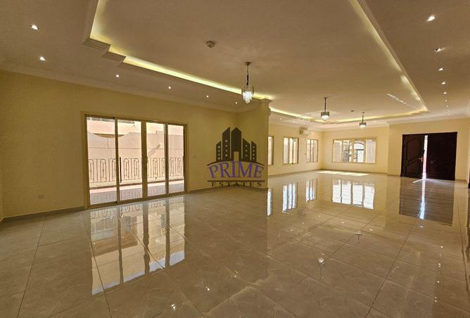 52043714 - Property Main Image