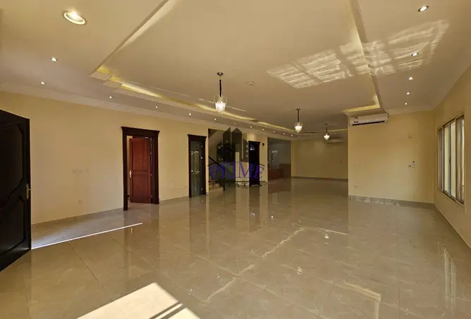 52043714 - Property Image 2
