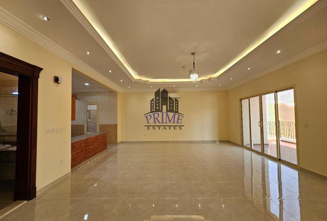 52043714 - Property Image 3