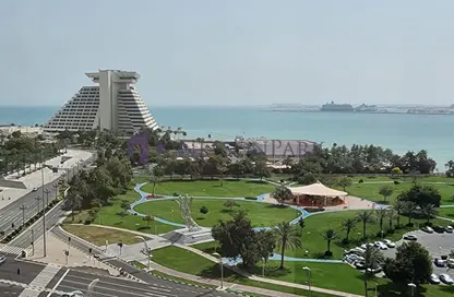 مساحات مكتبية - 8 غرف نوم - 5 حمامات للايجار في برج وست باي - الخليج الجنوبي - الخليج الغربي - الدوحة