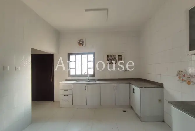 63643899 - Property Image 3
