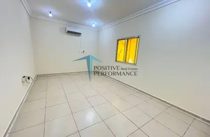 Apartment - 2 Bedrooms - 2 Bathrooms for rent in Madinat Khalifa South - Madinat Khalifa - Doha