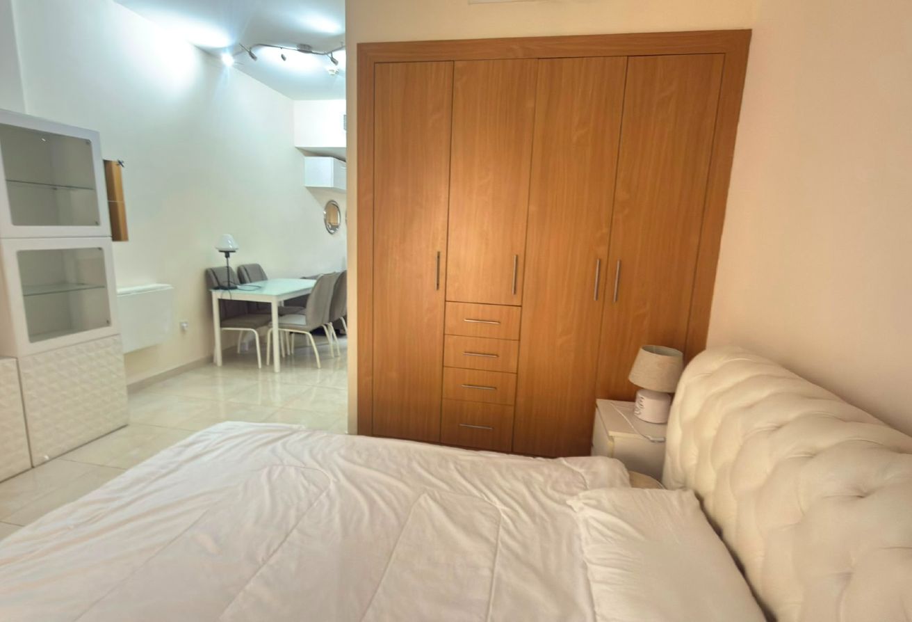 COZY STUDIO | FURNISHED | BALCONY WITH LUSAIL VIEW thumbnail 5