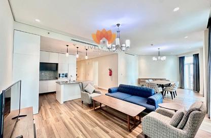Apartment - 2 Bedrooms - 4 Bathrooms for rent in Floresta Gardens - Floresta Gardens - The Pearl Island - Doha
