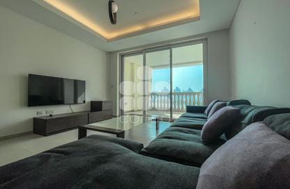 Apartment - 2 Bedrooms - 4 Bathrooms for rent in Viva East - Viva Bahriyah - The Pearl Island - Doha