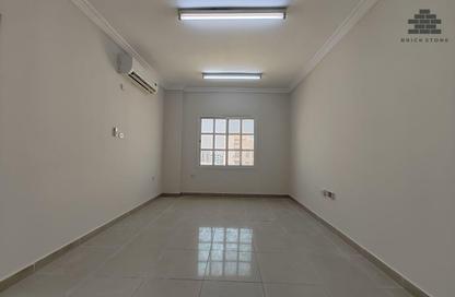 Apartment - 3 - 2 for rent in Muntazah 10 - Al Muntazah - Doha