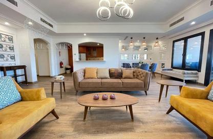 Apartment - 3 Bedrooms - 3 Bathrooms for rent in East Porto Drive - Porto Arabia - The Pearl Island - Doha