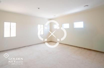 Labor Camp - Studio - 7+ Bathrooms for rent in Umm Salal Mahammad - Umm Salal City - Doha
