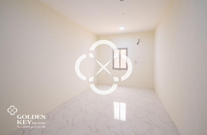 Labor Camp - Studio - 7+ Bathrooms for rent in Umm Salal Mahammad - Umm Salal City - Doha