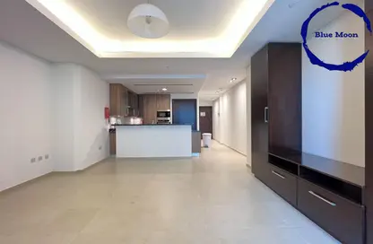 Apartment - Studio - 1 Bathroom for rent in Viva West - Viva Bahriyah - The Pearl Island - Doha
