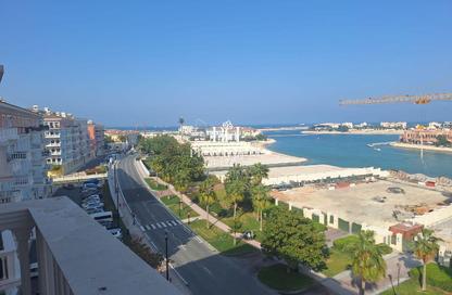 Apartment - 1 Bedroom - 2 Bathrooms for rent in Carnaval - Qanat Quartier - The Pearl Island - Doha