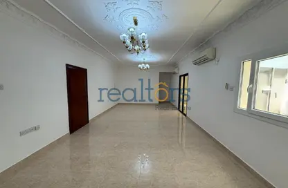 Apartment - 4 Bedrooms - 3 Bathrooms for rent in Palm Village residence - New Salata - Salata - Doha