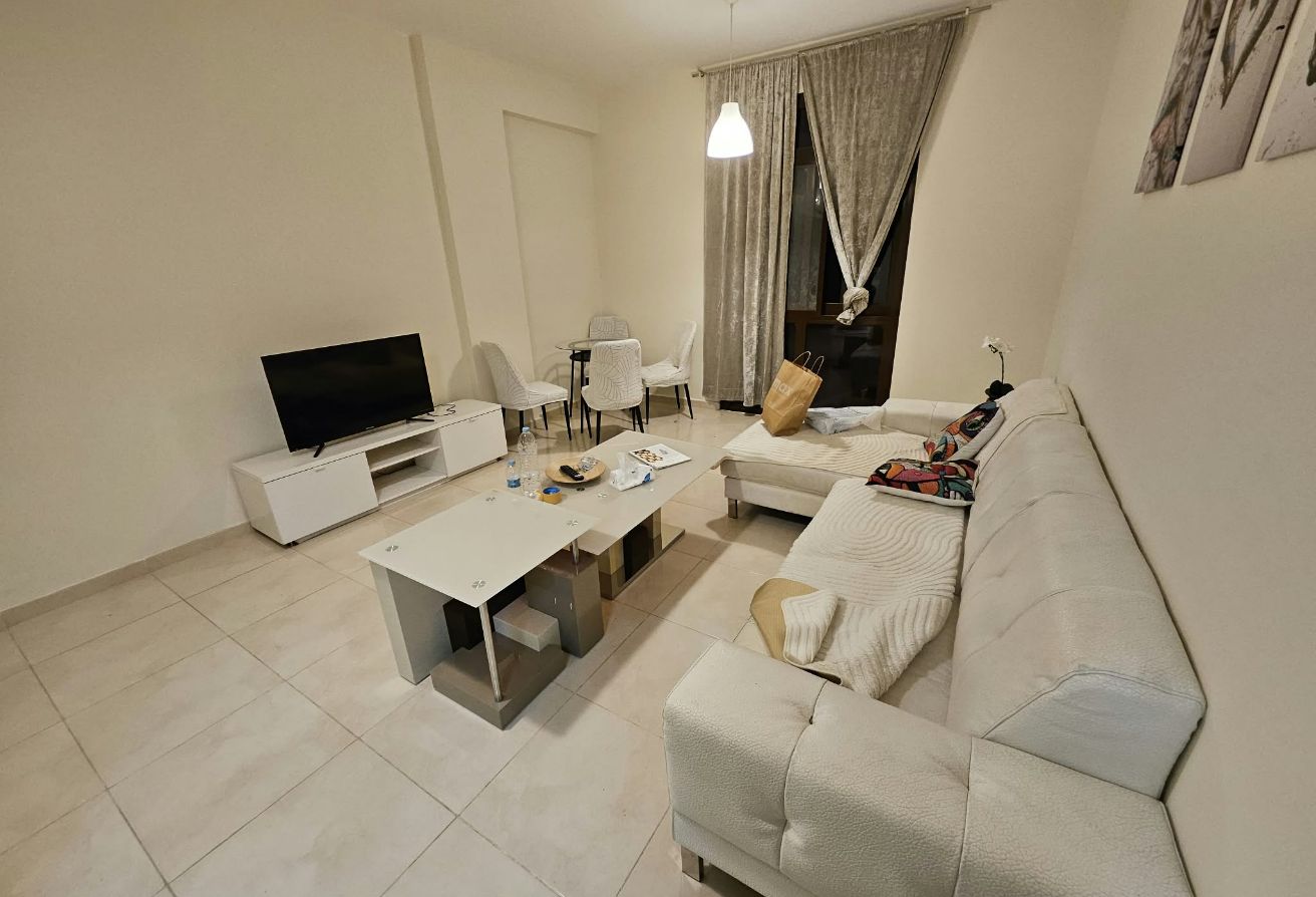 Limited offer 1bhk fully furnished just 5000 exclu thumbnail 3