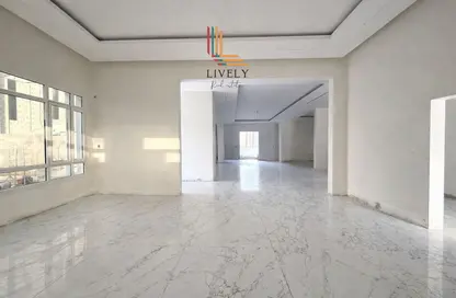 Villa - 7+ Bedrooms - 7+ Bathrooms for rent in Al Tarfa Residences - Fox Hills - Lusail