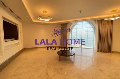 Penthouse - 3 Bedrooms - 5 Bathrooms for rent in Floresta Gardens - Floresta Gardens - The Pearl Island - Doha