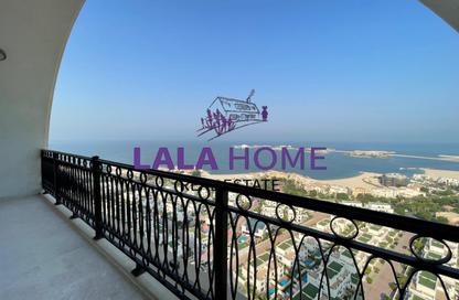 Penthouse - 3 Bedrooms - 5 Bathrooms for rent in Floresta Gardens - Floresta Gardens - The Pearl Island - Doha