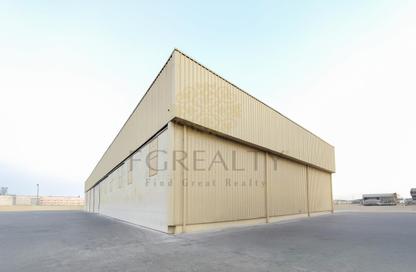 Warehouse - Studio - 1 Bathroom for rent in East Industrial Street - Birkat Al Awamer - Al Wakra