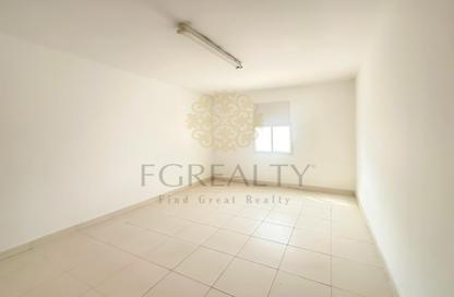 Labor Camp - Studio - 7+ Bathrooms for rent in Industrial Area 4 - Industrial Area - Industrial Area - Doha