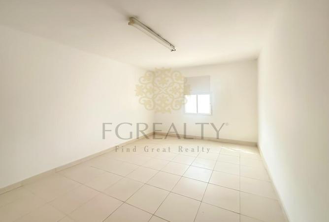 58413011 - Property Image 2