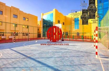 Villa - 4 Bedrooms - 4 Bathrooms for rent in Umm Al Seneem Street - Ain Khaled - Doha