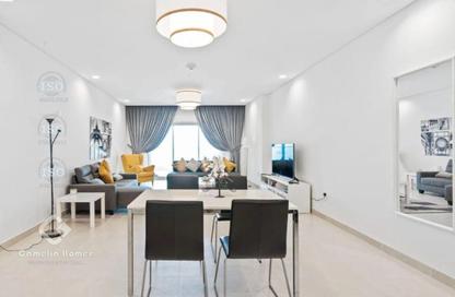 Apartment - 2 Bedrooms - 4 Bathrooms for sale in Al Mutahidah Tower - Viva Bahriyah - The Pearl Island - Doha
