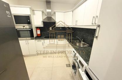 Apartment - 1 Bedroom - 2 Bathrooms for rent in West Bay Tower - West Bay - West Bay - Doha