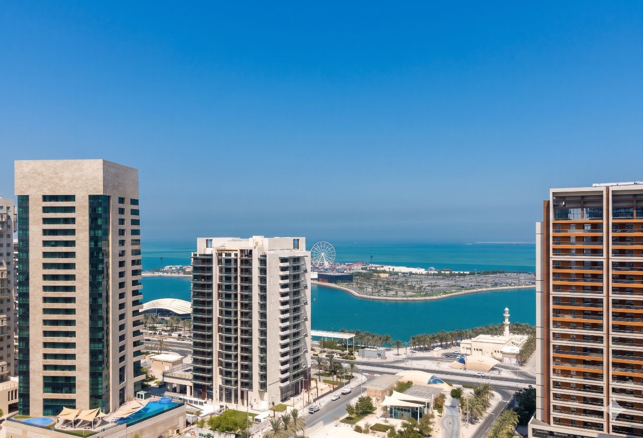 2 BR Apartment with Water View in Lusail Marina thumbnail 10