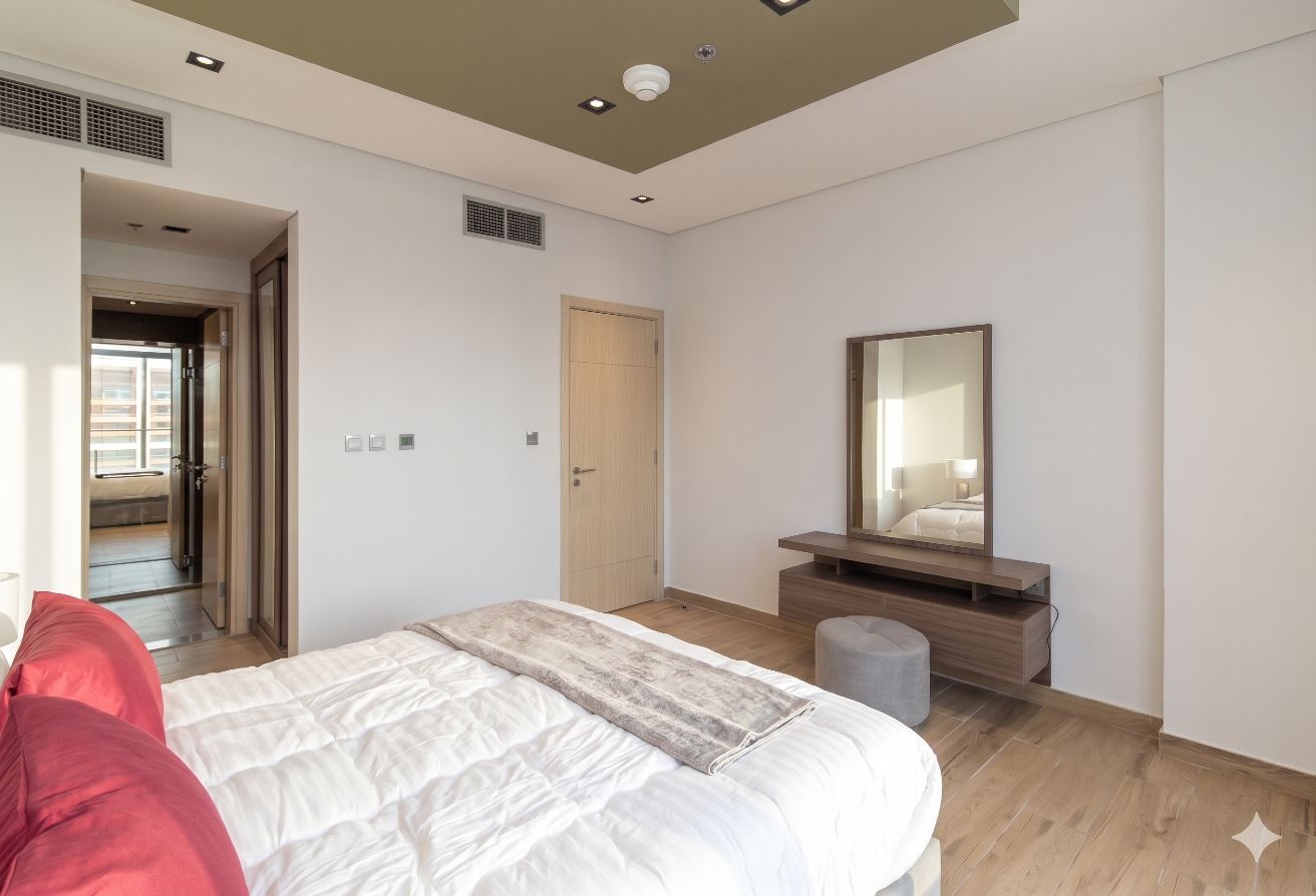 2 BR Apartment with Water View in Lusail Marina thumbnail 6