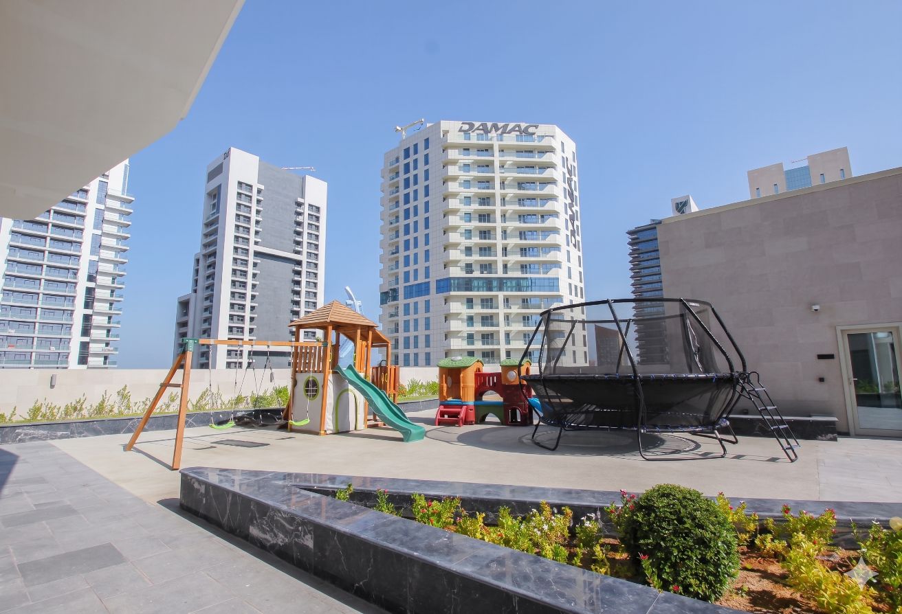 2 BR Apartment with Water View in Lusail Marina thumbnail 18