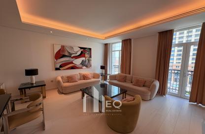 Apartment - 3 Bedrooms - 4 Bathrooms for rent in Floresta Gardens - Floresta Gardens - The Pearl Island - Doha