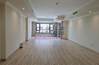 Apartment - 1 - 2 for rent in Tower 29 - Porto Arabia - The Pearl Island - Doha