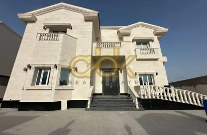 فيلا - 5 غرف نوم - 8 حمامات للبيع في مدينة اللسيل - الوسيل