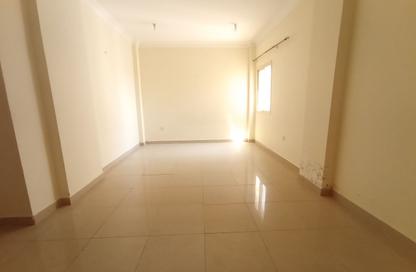 Apartment - 1 - 2 for rent in Umm Ghwailina Comm - Umm Ghuwalina - Umm Ghuwailina - Doha