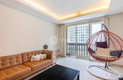 Apartment - 1 - 2 for sale in Viva West - Viva Bahriyah - The Pearl Island - Doha