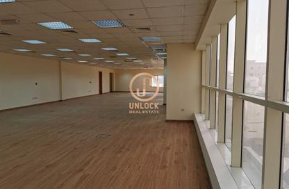 Office Space - Studio - 2 Bathrooms for rent in Anas Street - Fereej Bin Mahmoud North - Fereej Bin Mahmoud - Doha