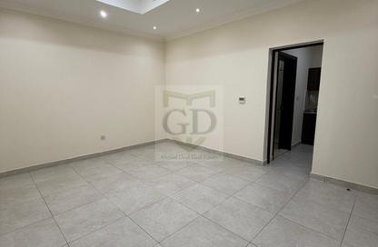 Apartment - 1 Bedroom - 1 Bathroom for rent in Al Duhail North - Al Duhail - Doha