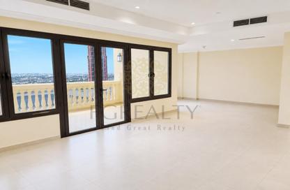 Apartment - 3 Bedrooms - 4 Bathrooms for rent in West Porto Drive - Porto Arabia - The Pearl Island - Doha
