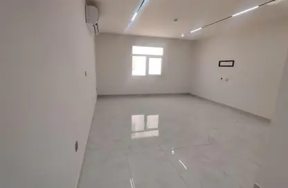 Apartment - 2 Bedrooms - 3 Bathrooms for rent in Madinat Khalifa Building 58 - Madinat Khalifa South - Madinat Khalifa - Doha