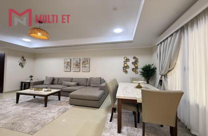 Apartment - 1 Bedroom - 2 Bathrooms for rent in West Porto Drive - Porto Arabia - The Pearl Island - Doha