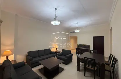 Apartment - 2 Bedrooms - 2 Bathrooms for rent in Anas Street - Fereej Bin Mahmoud North - Fereej Bin Mahmoud - Doha