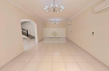 Villa - 4 Bedrooms - 5 Bathrooms for rent in Bu Hamour Street - Abu Hamour - Doha